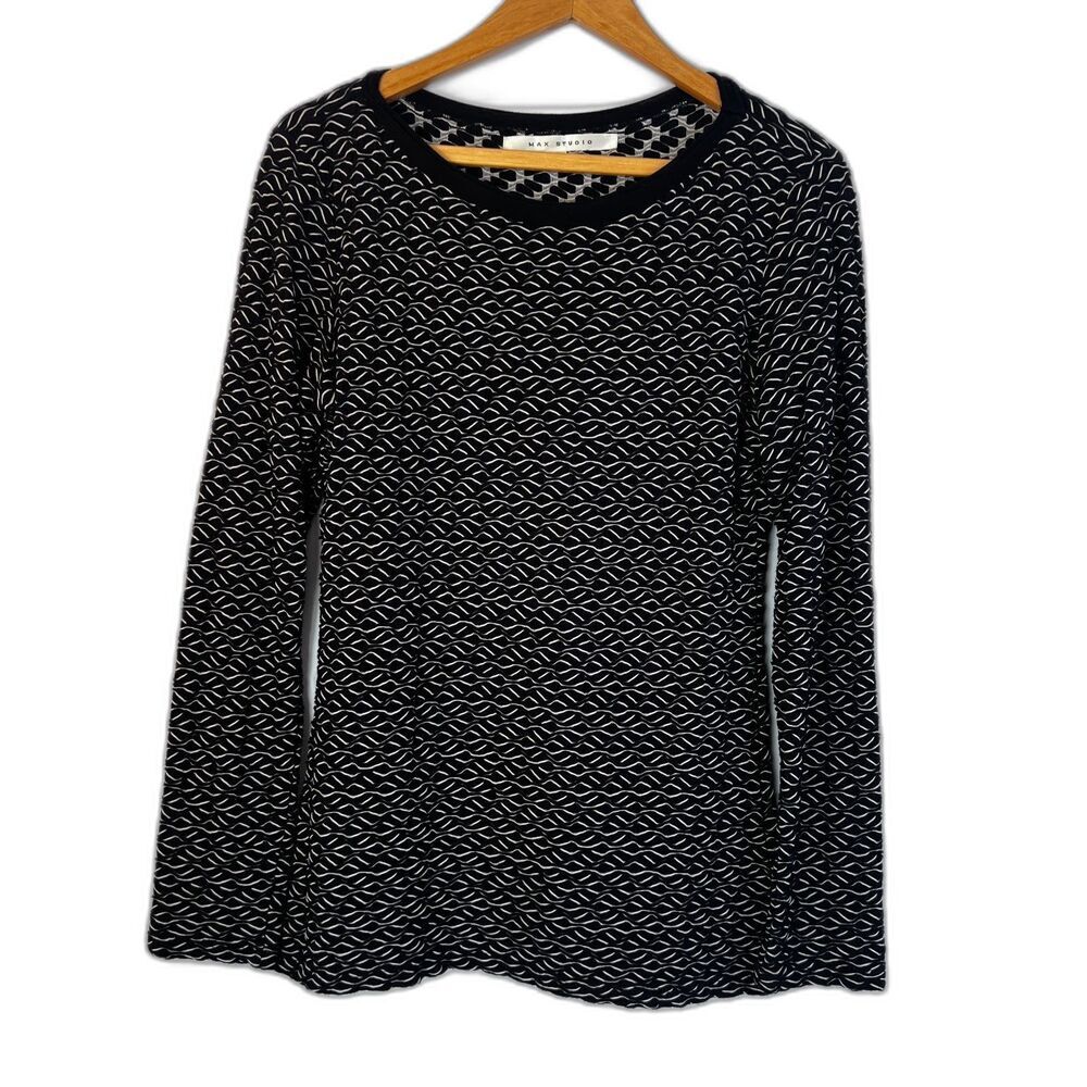 Max Studio Wavy Textured Stretchy‎ Lightweight Sweater Black & White Size Large
